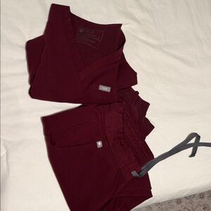 Figs Burgundy Scrub Set Small petite Jogger bottom